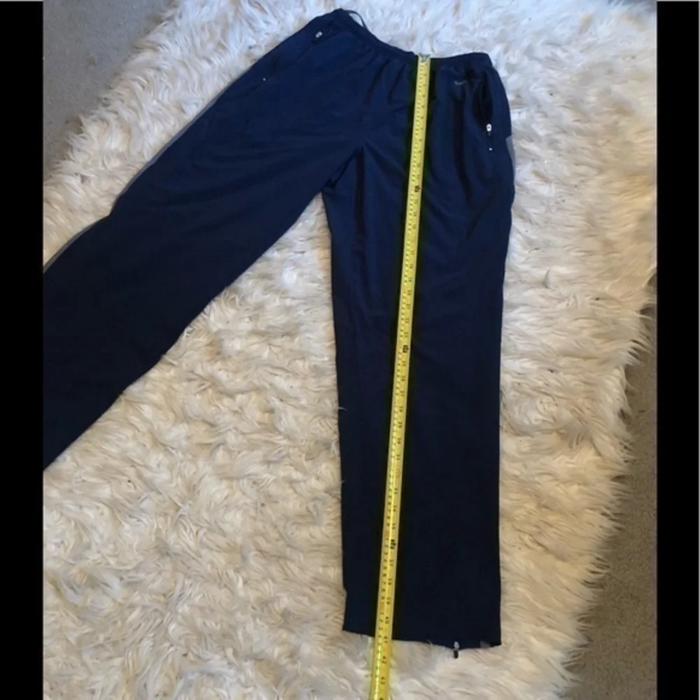 Nike dri-fit black side zipper pocket mesh side panel sz lg